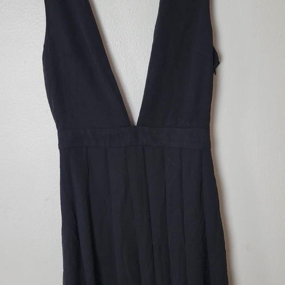 Zara Women’s  Dress Black Sleeveless Pleated Mini School Girl Box Sz XS - Picture 3 of 9